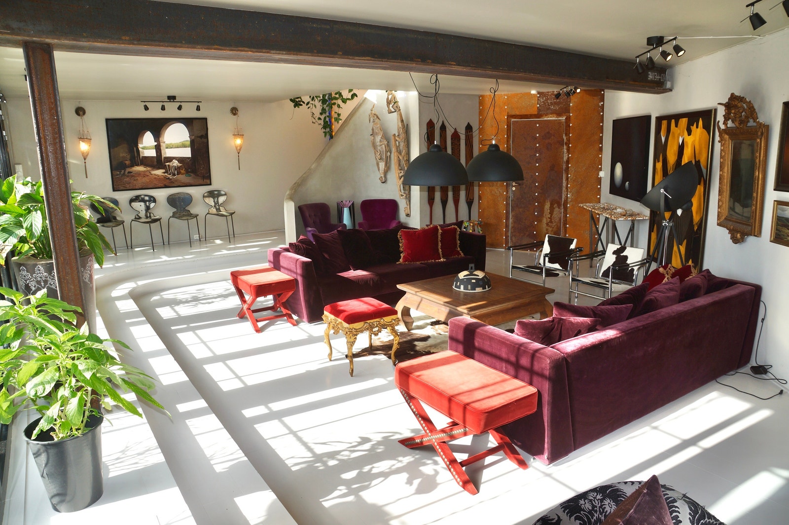 Synsvinkel fra kjøkken mot stue. Galleribilde