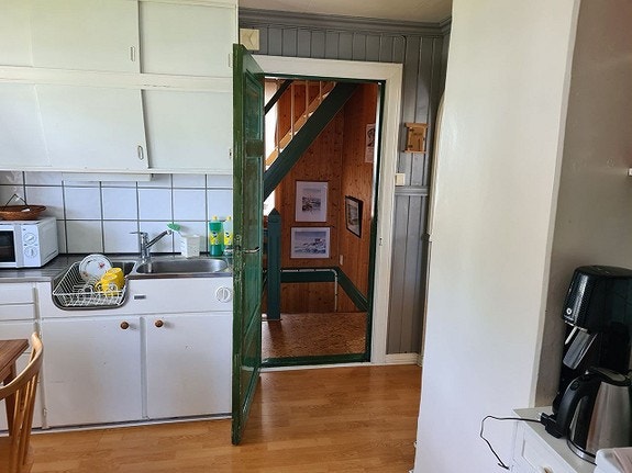 Kjøkken , mot inngang Galleribilde