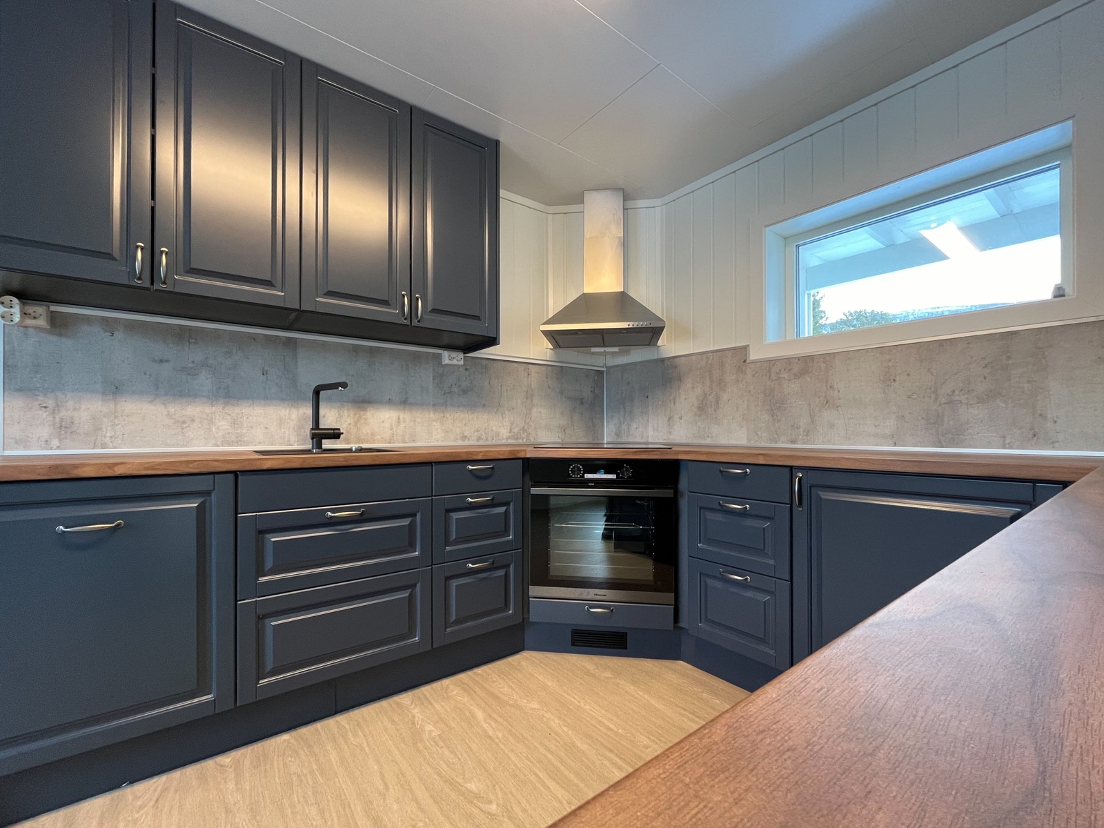 Åpen kjøkkenkrok (1. etg) Galleribilde