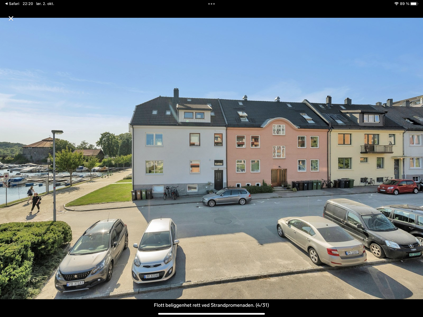 Fasade (høy 1.etg - gult hus) Galleribilde