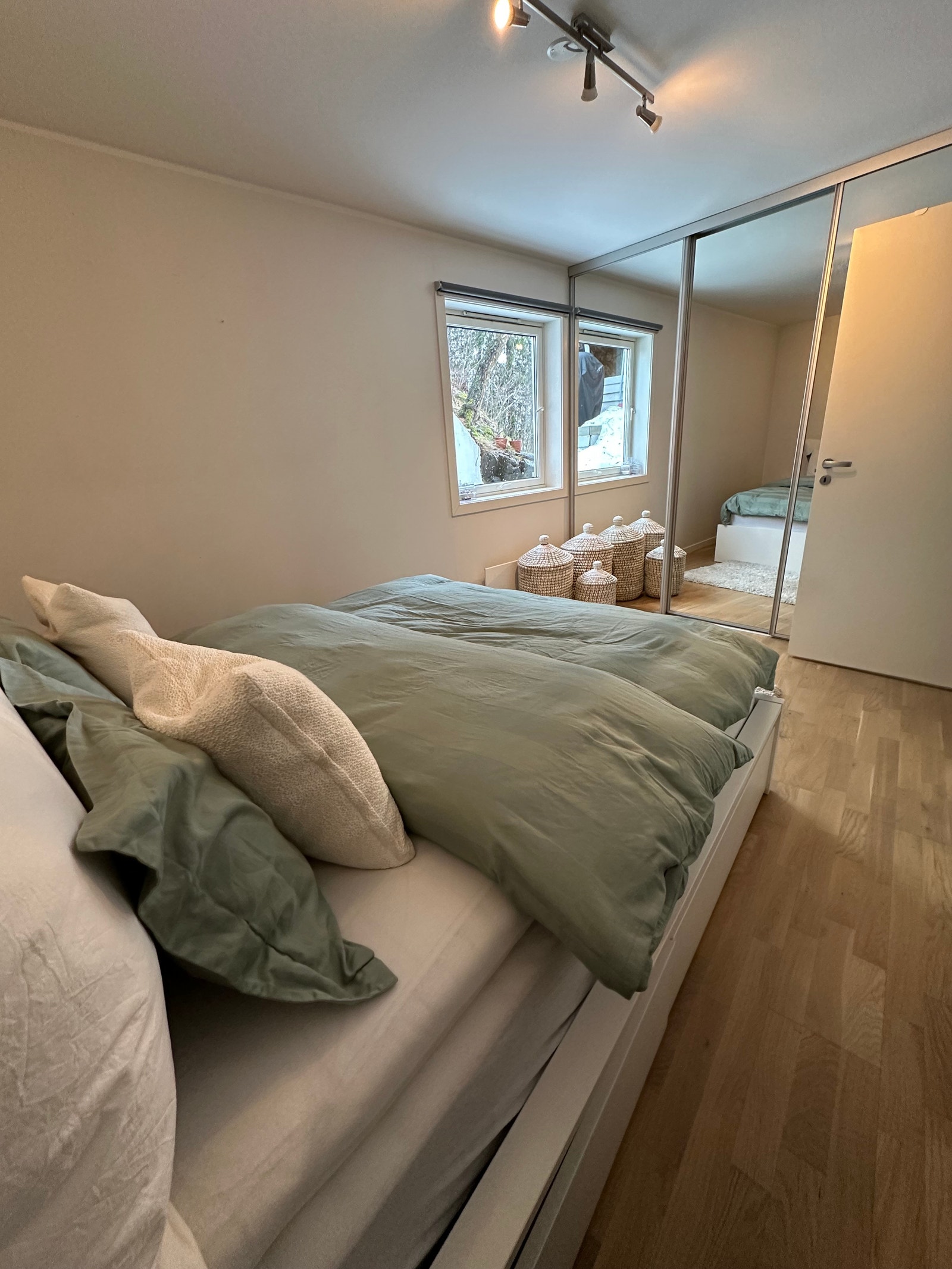 Soverom 1 med dobbeltseng Galleribilde