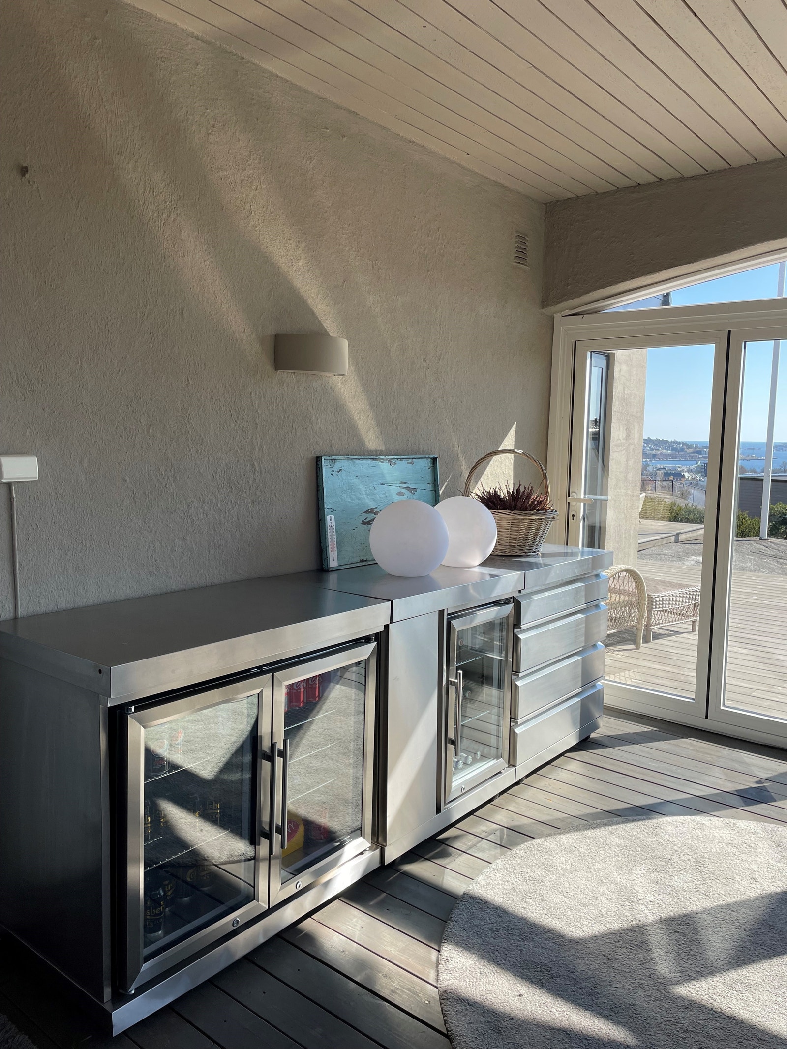 Utestue med 2 kjøleskap Galleribilde