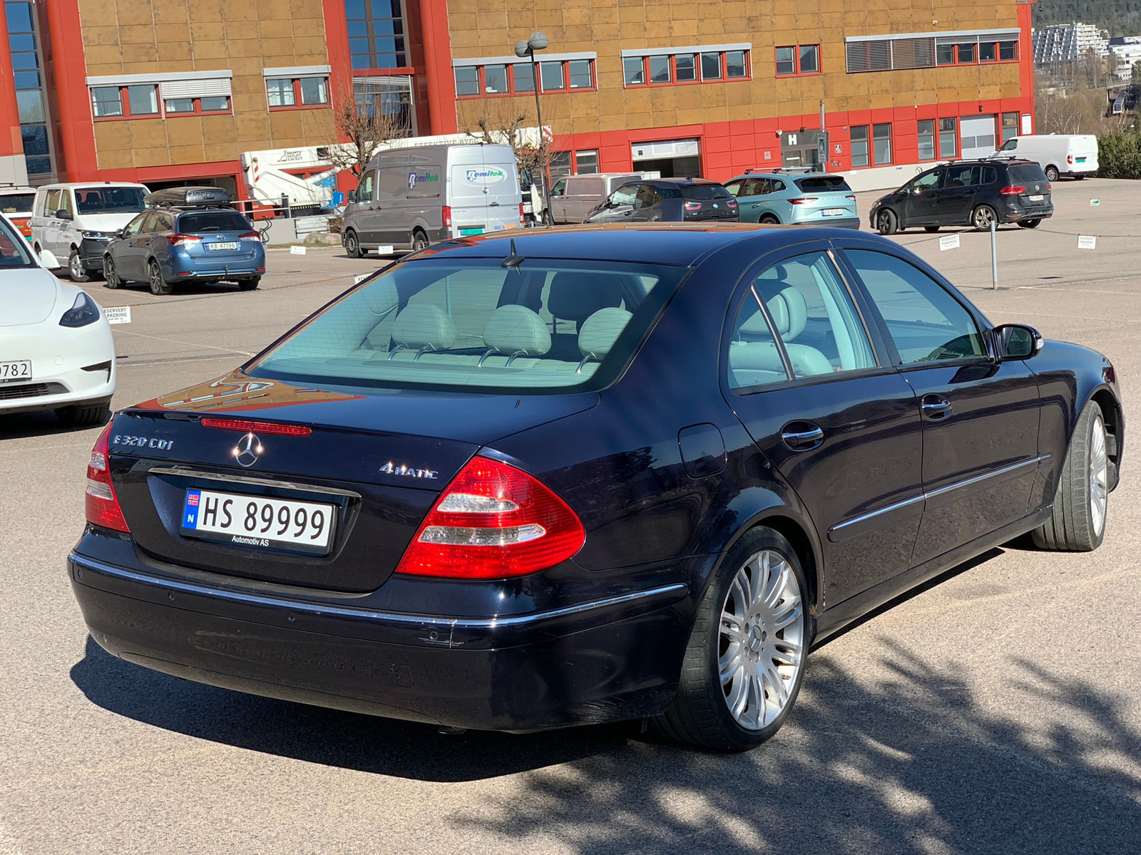 Mercedes-Benz E-Klasse E 320 CDI 3.0-224 D 4MATIC 2