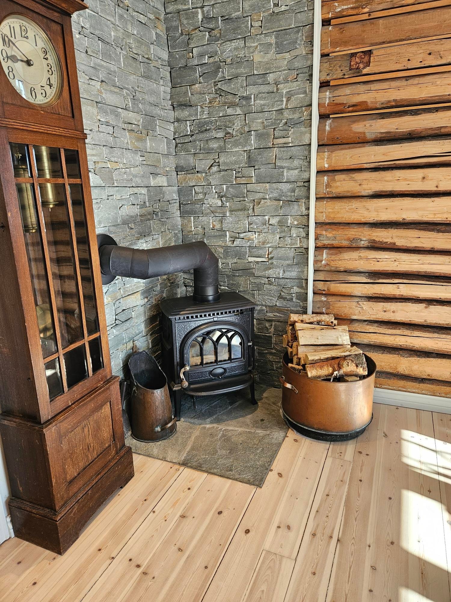 Peisen i stuen Galleribilde