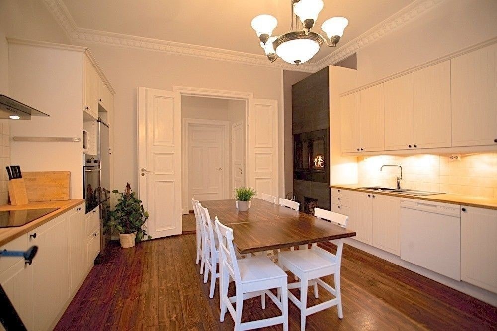 Shared kitchen Galleribilde