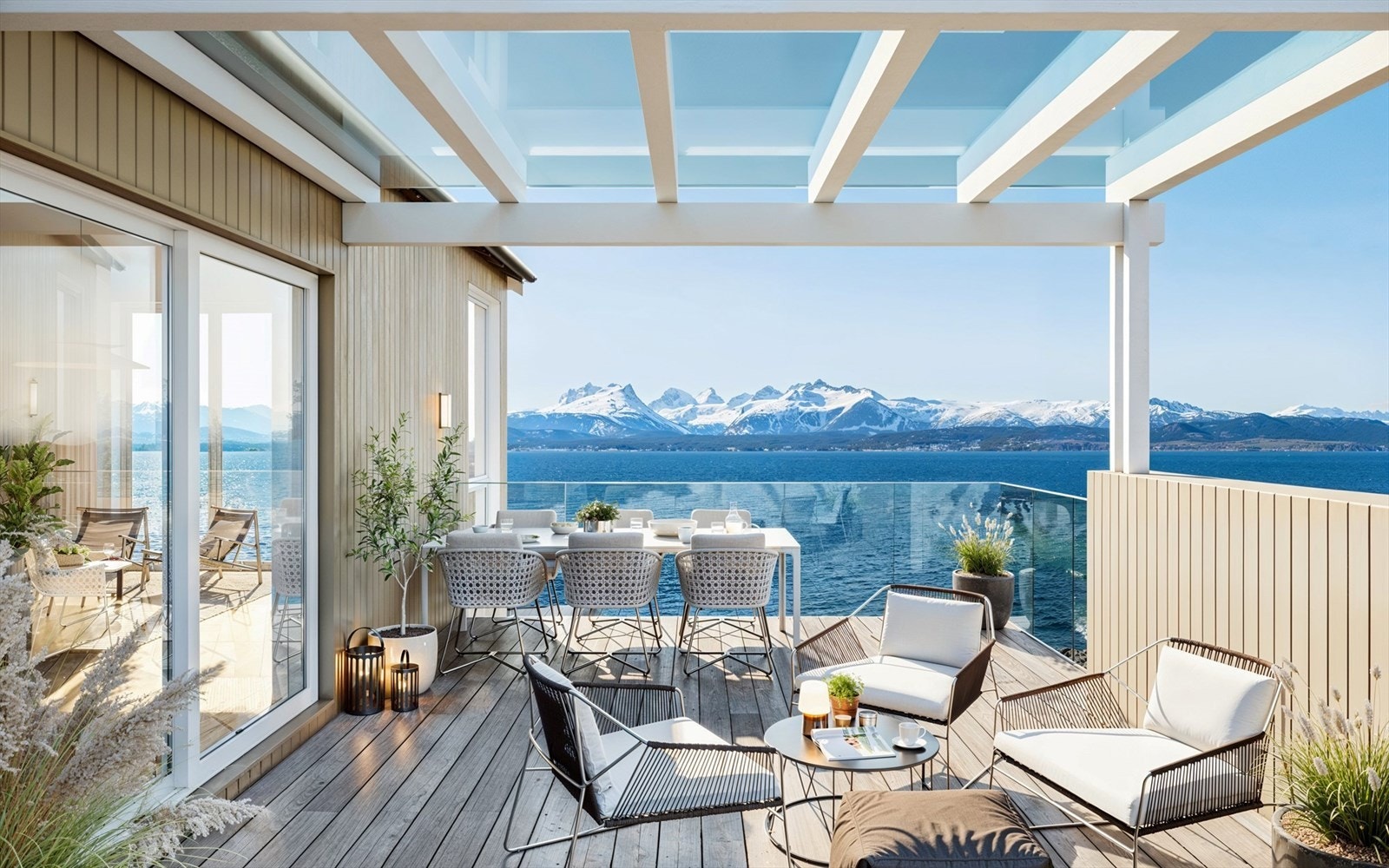 Fantastisk terrasse som overbygges med pergola. Her kan man nyte solrike dager og flott utsikt. Galleribilde