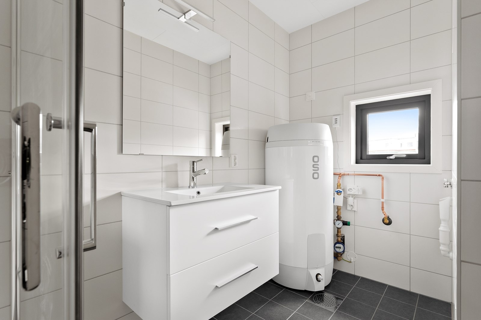 Flislagt bad i 1. etg. Bolig nr. 46. Galleribilde