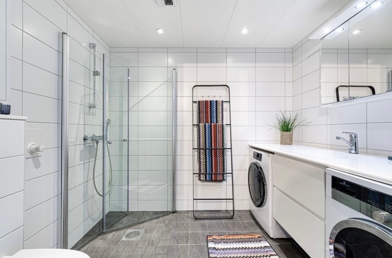 Felles Bad Galleribilde