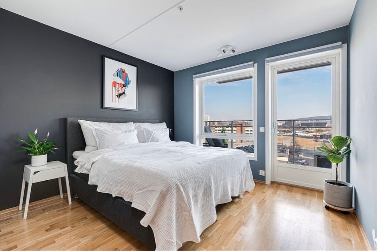 Soverom + Balkong Galleribilde