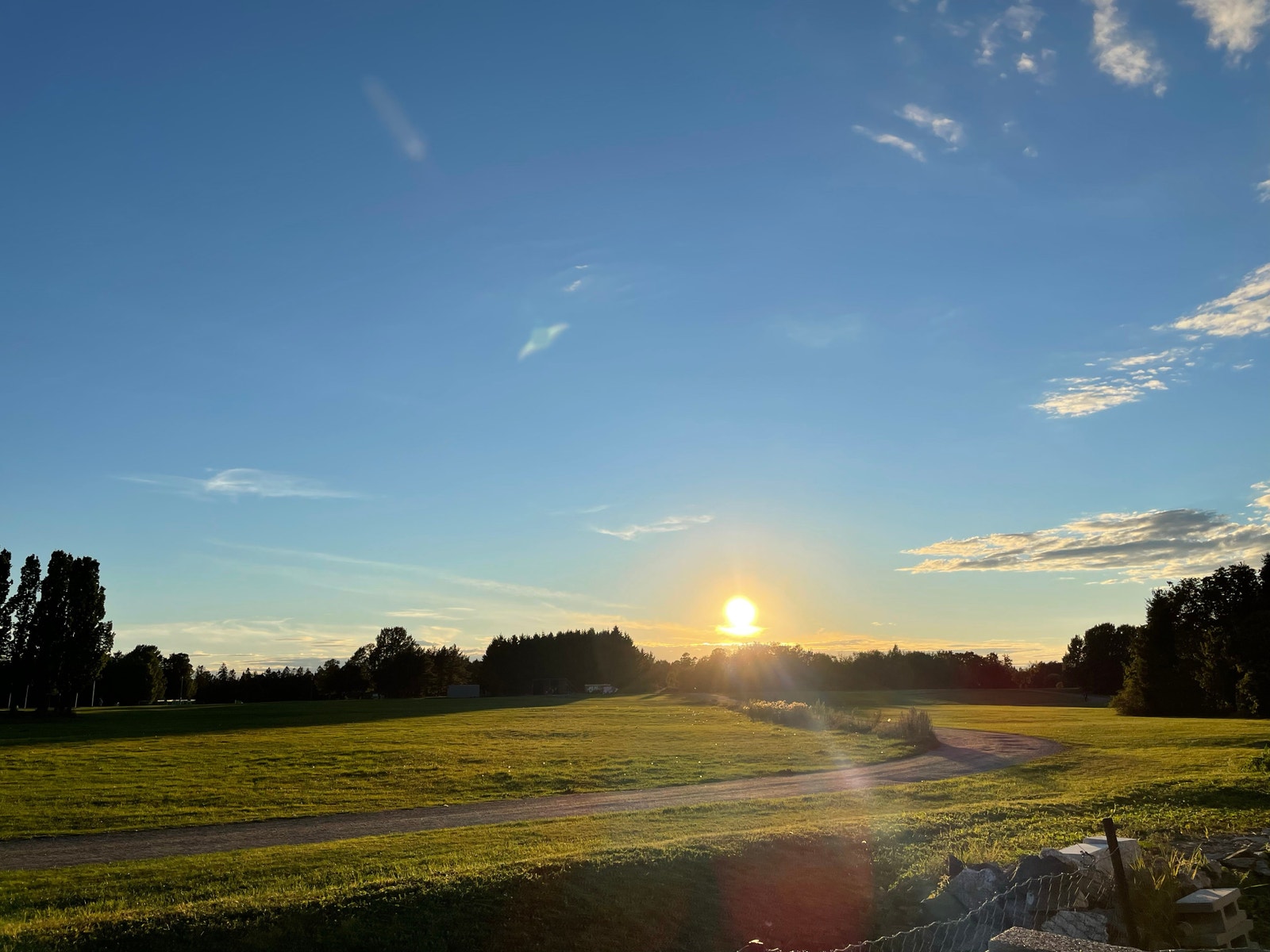 Huset ligger på Ekebergsletta med egen port fra eiendommen og fantastiske turmuligheter. Galleribilde