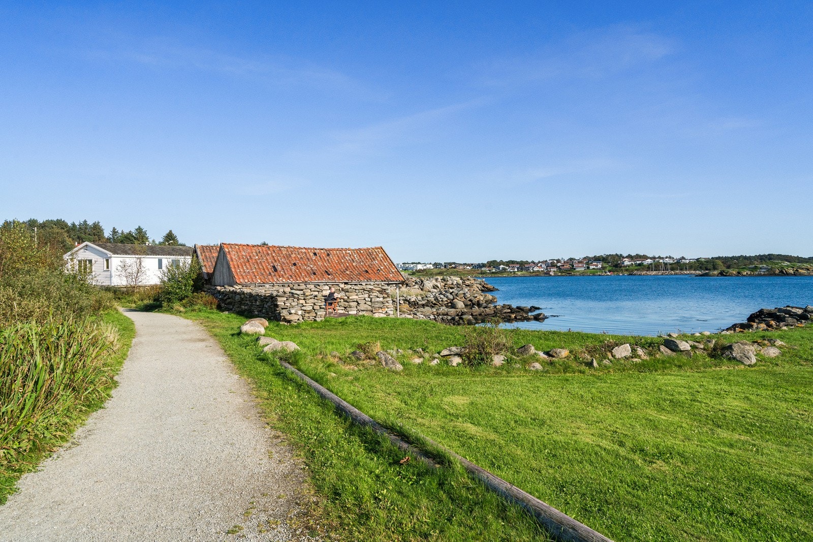 Tursti langs havet Galleribilde