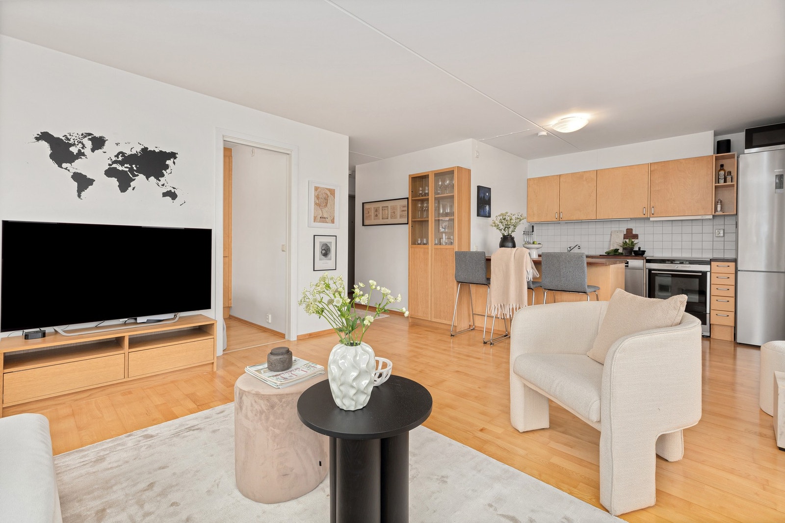 Kort vei til det meste. Nær butikk, kjøpesenter, buss m.m. Galleribilde