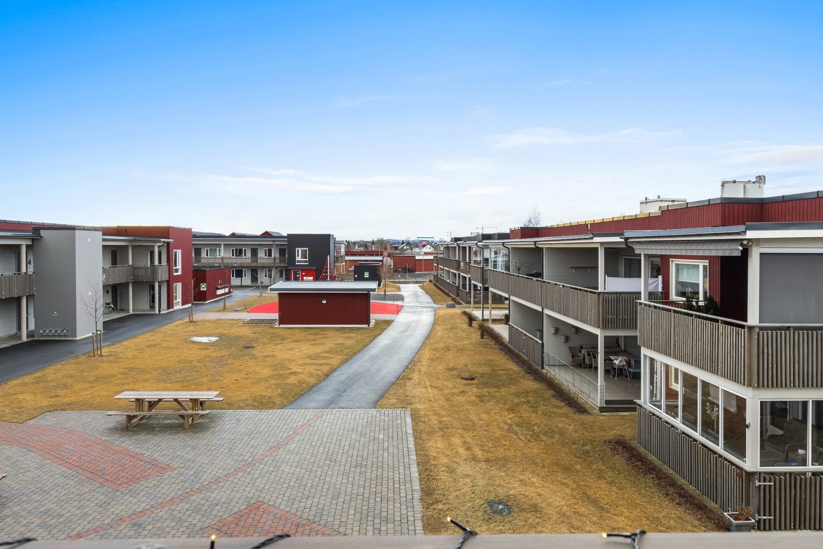 Populært borettslag med pene fellesarealer. Galleribilde