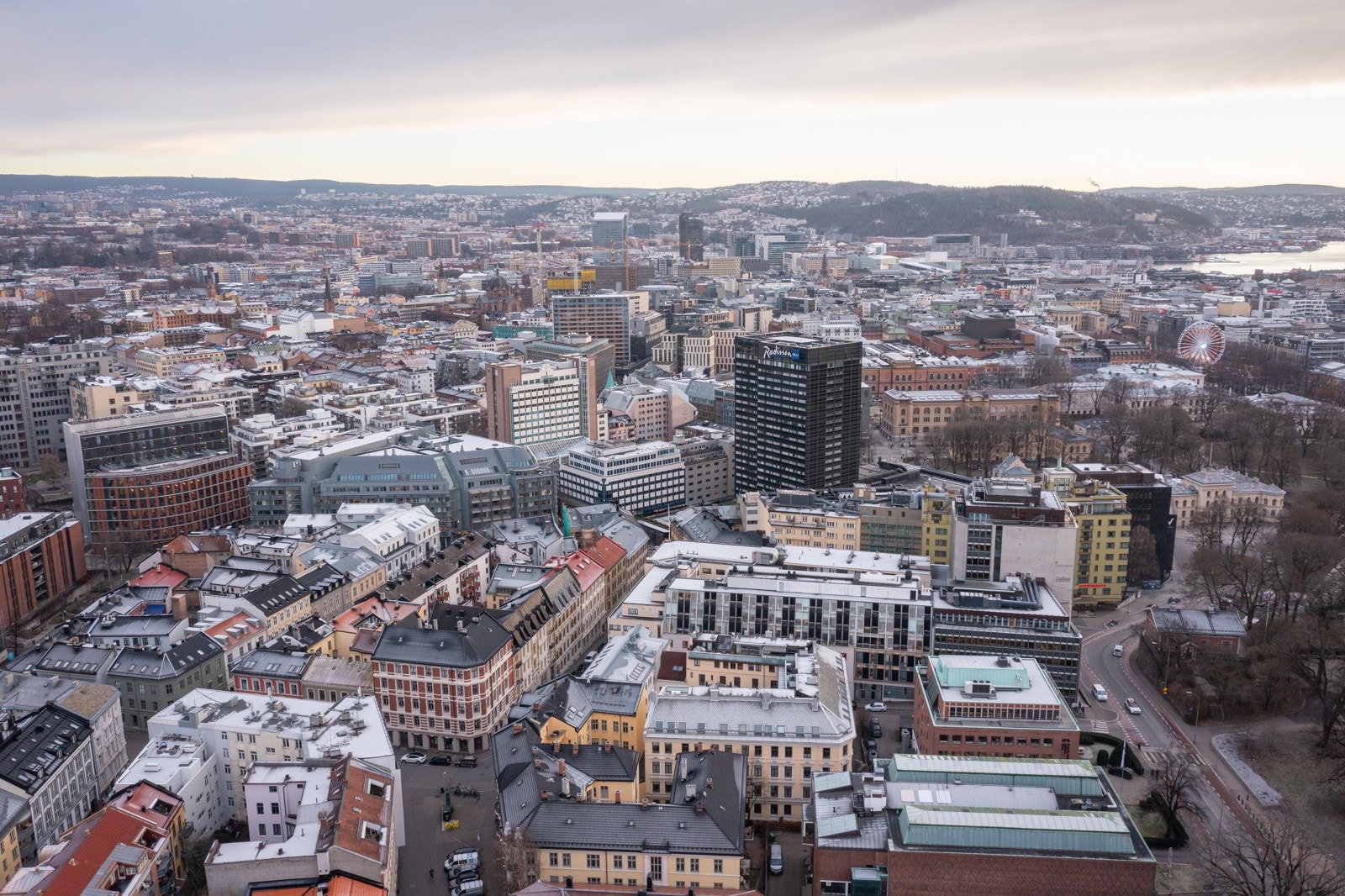 Offentlig kommunikasjon og andre servicetilbud ligger også i umiddelbar nærhet. Galleribilde