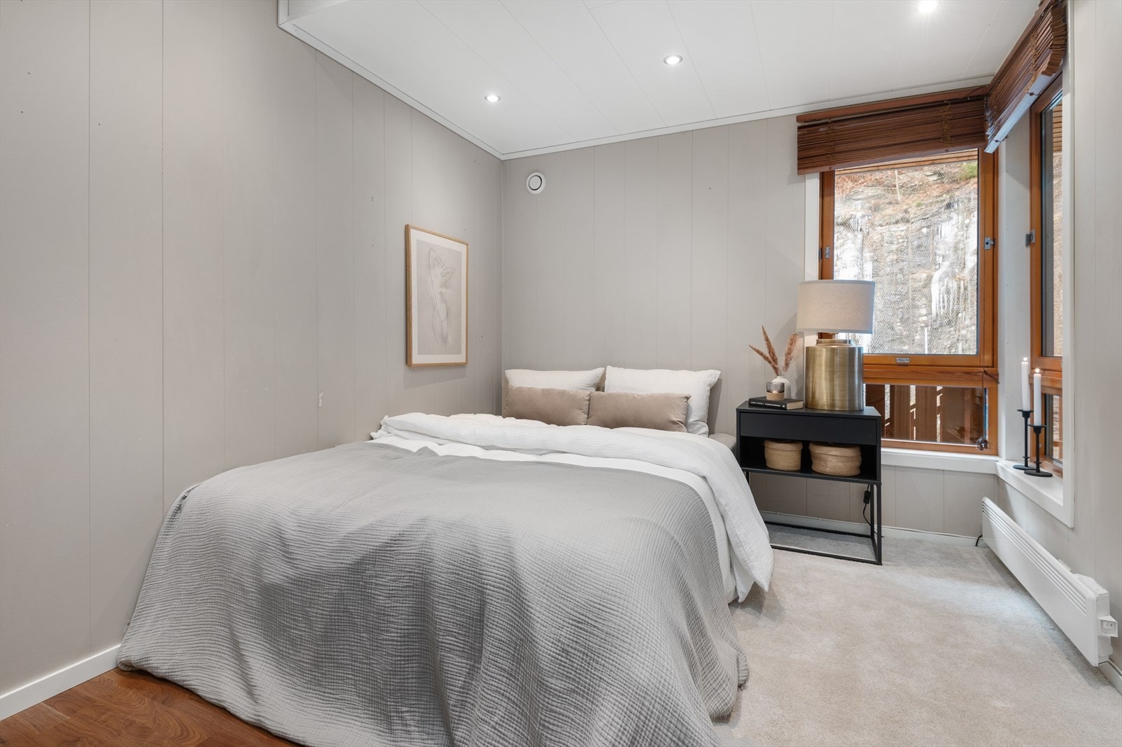 Soverommet ligger vendt mot rolig bakgård, og rommer 10,5m². Galleribilde