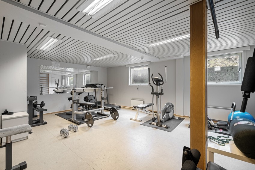 Sameiet har treningsrom som kan benyttes av sameiets beboere mellom kl 0800 og 2200. Galleribilde