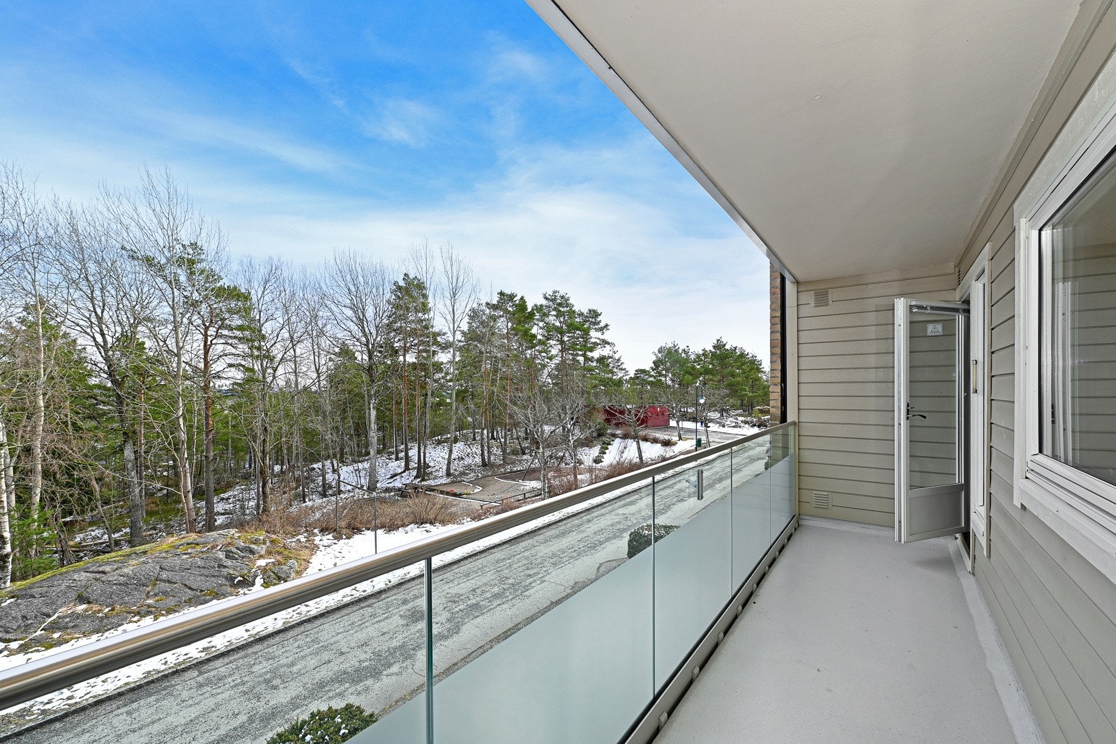 Fra hovedsoverommet har man også utgang til balkong på 7 m². Galleribilde