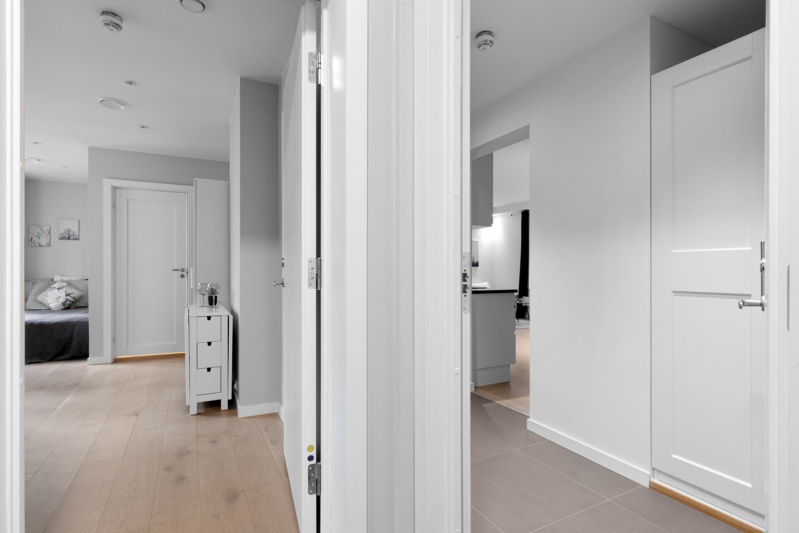 Enkel tilgang mellom leilighet og tilknyttet hybeldel. Galleribilde