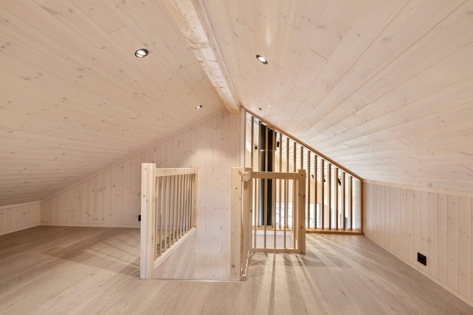 "Loftstue". Galleribilde