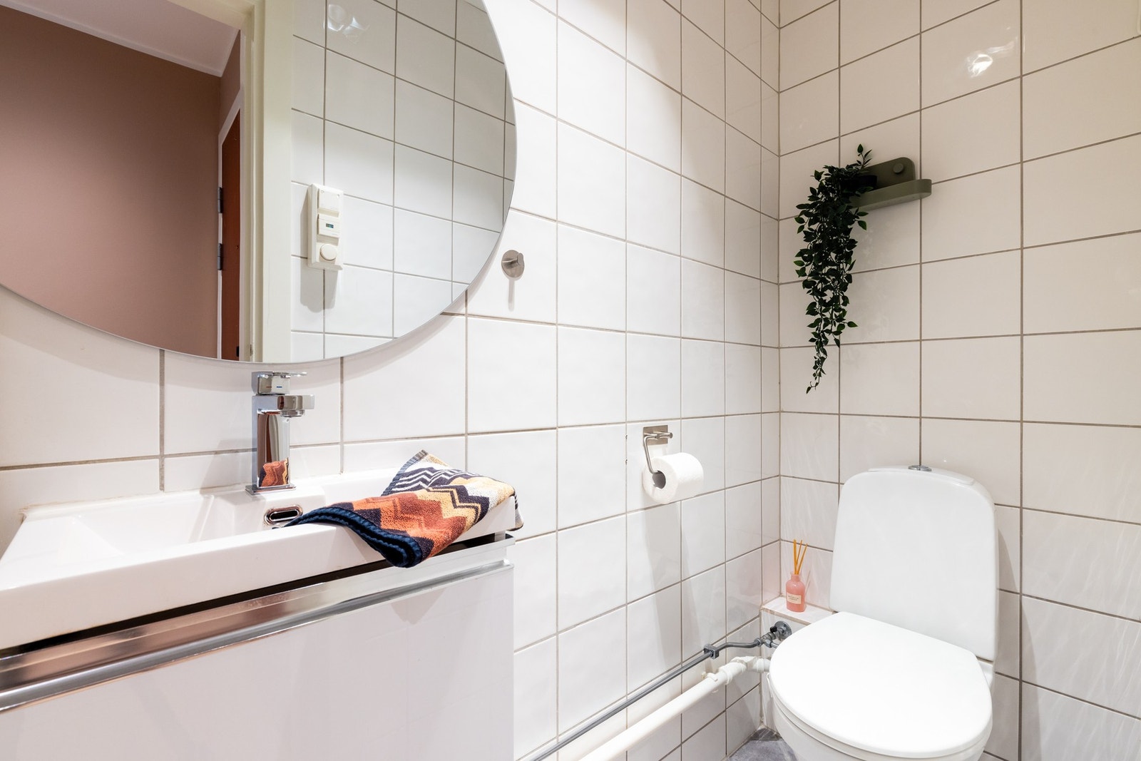 Badet og toalettrommet ble pusset opp i regi av borettslaget i 2009. Galleribilde