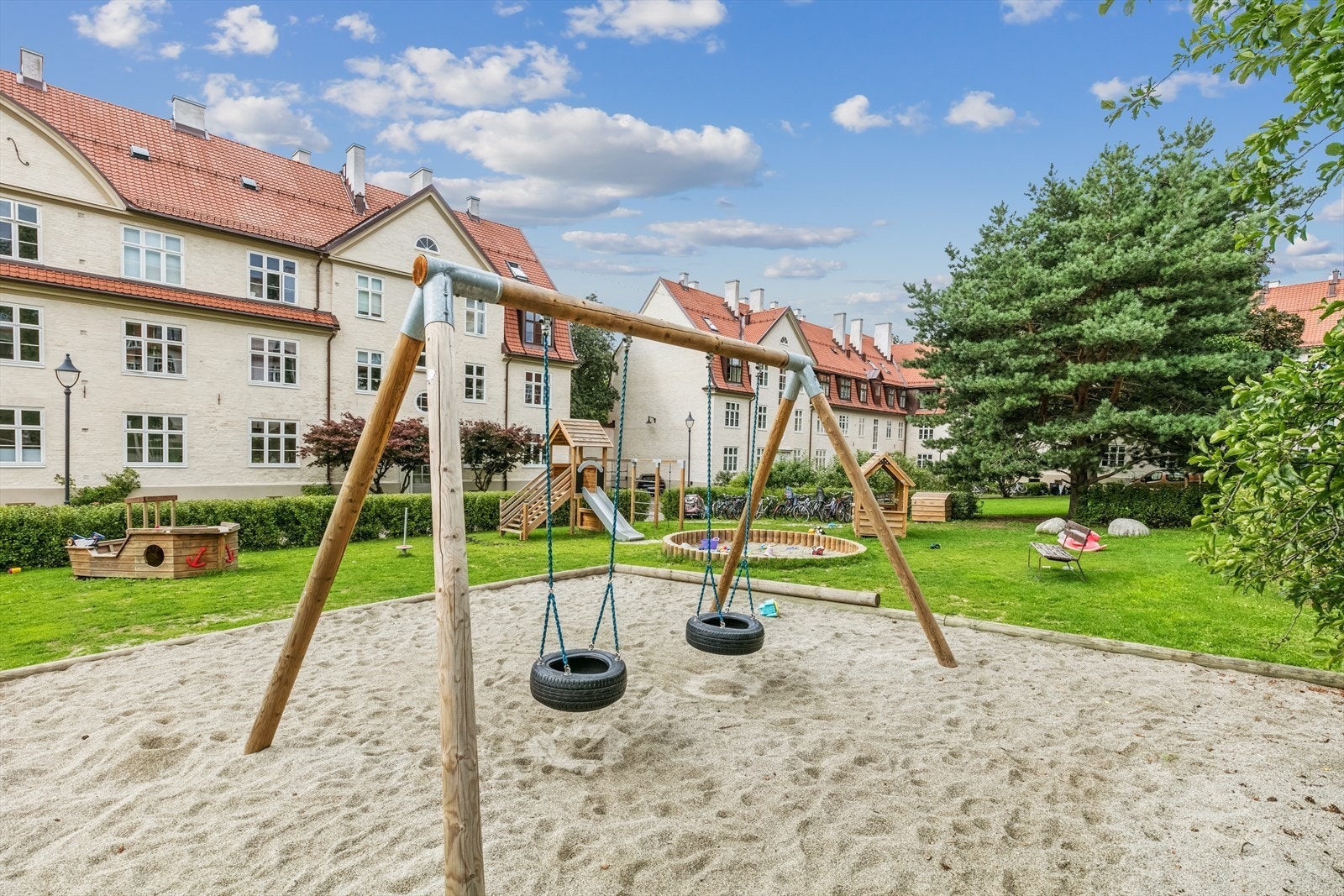 Dette er et borettslag som passer for både store og små. Galleribilde