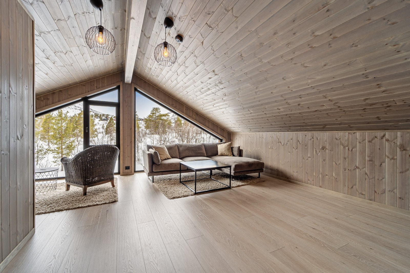 Loftstuen. Galleribilde