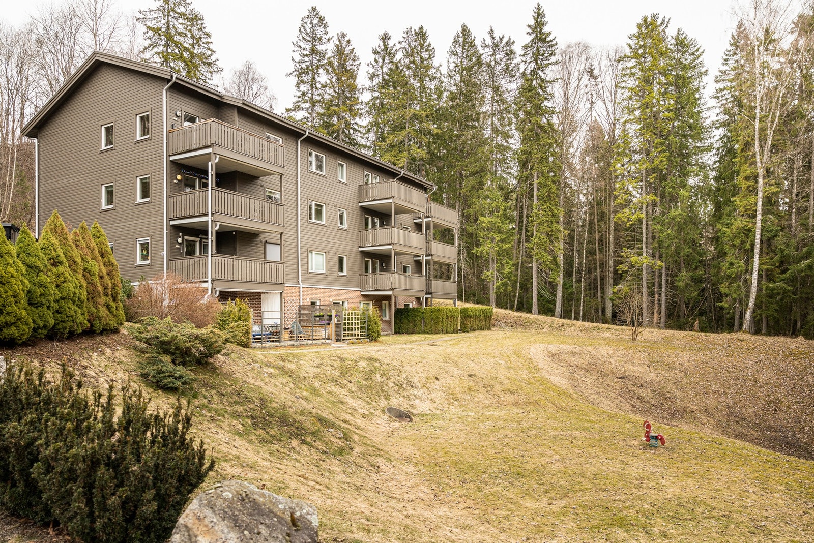Veletablert og familievennlig bosted med flott fellesområde. Galleribilde