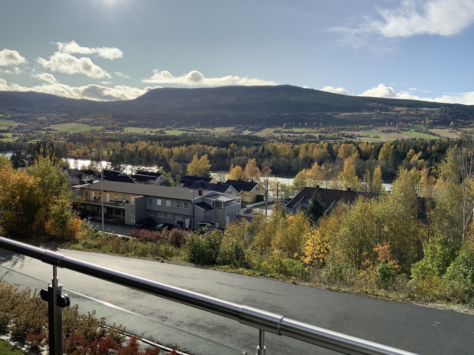 Utsikt mot Ruste. Galleribilde