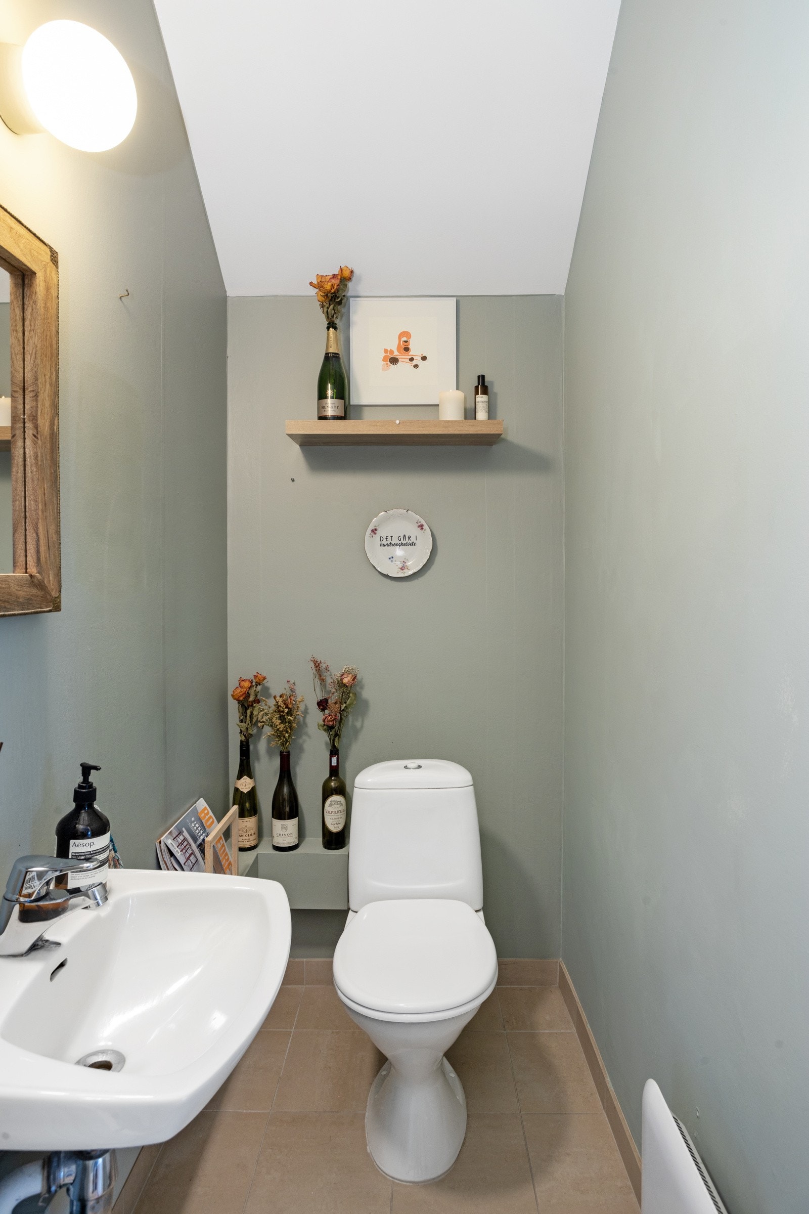 Praktisk separat toalett. Galleribilde