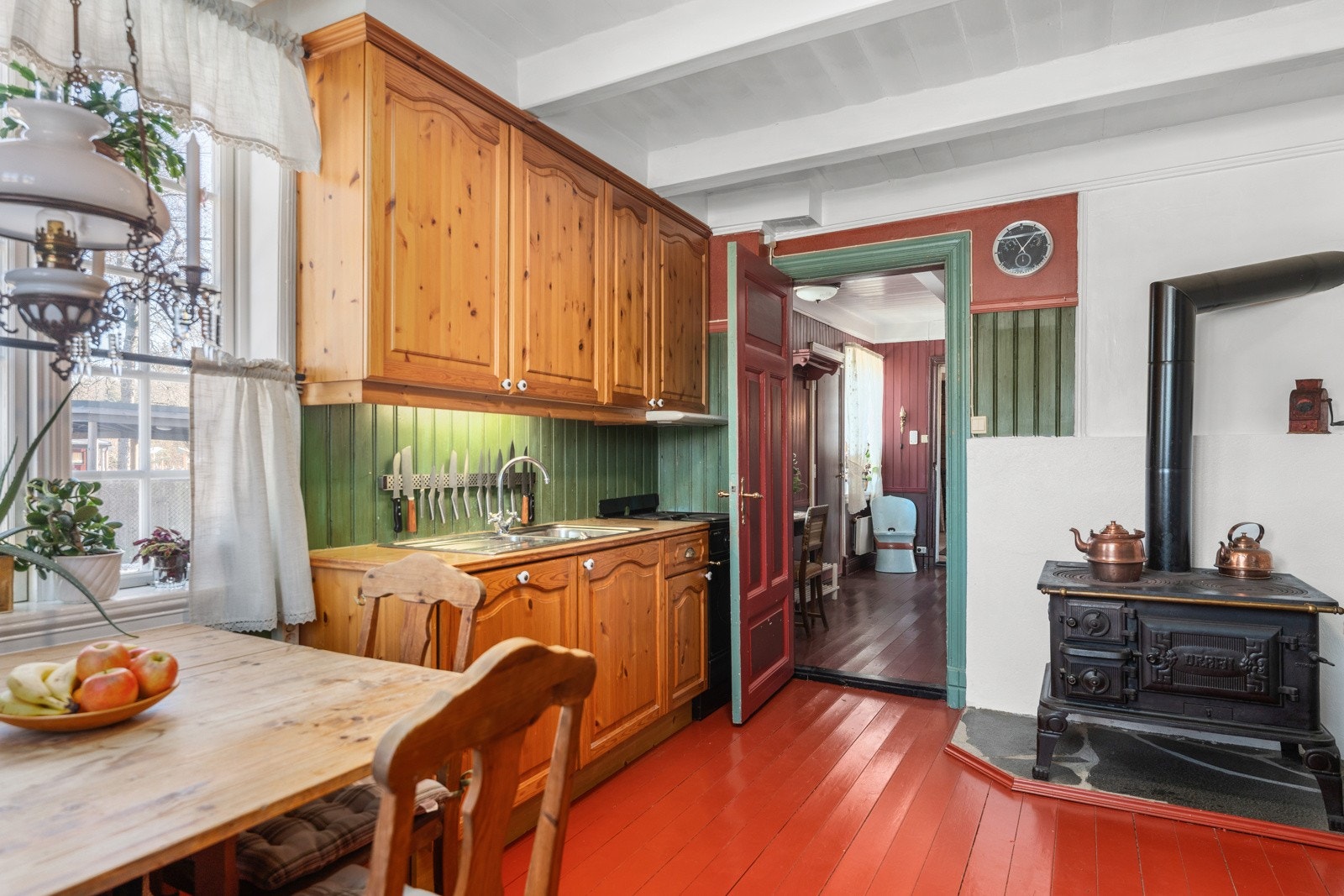 koselig gammel vedkomfyr Galleribilde