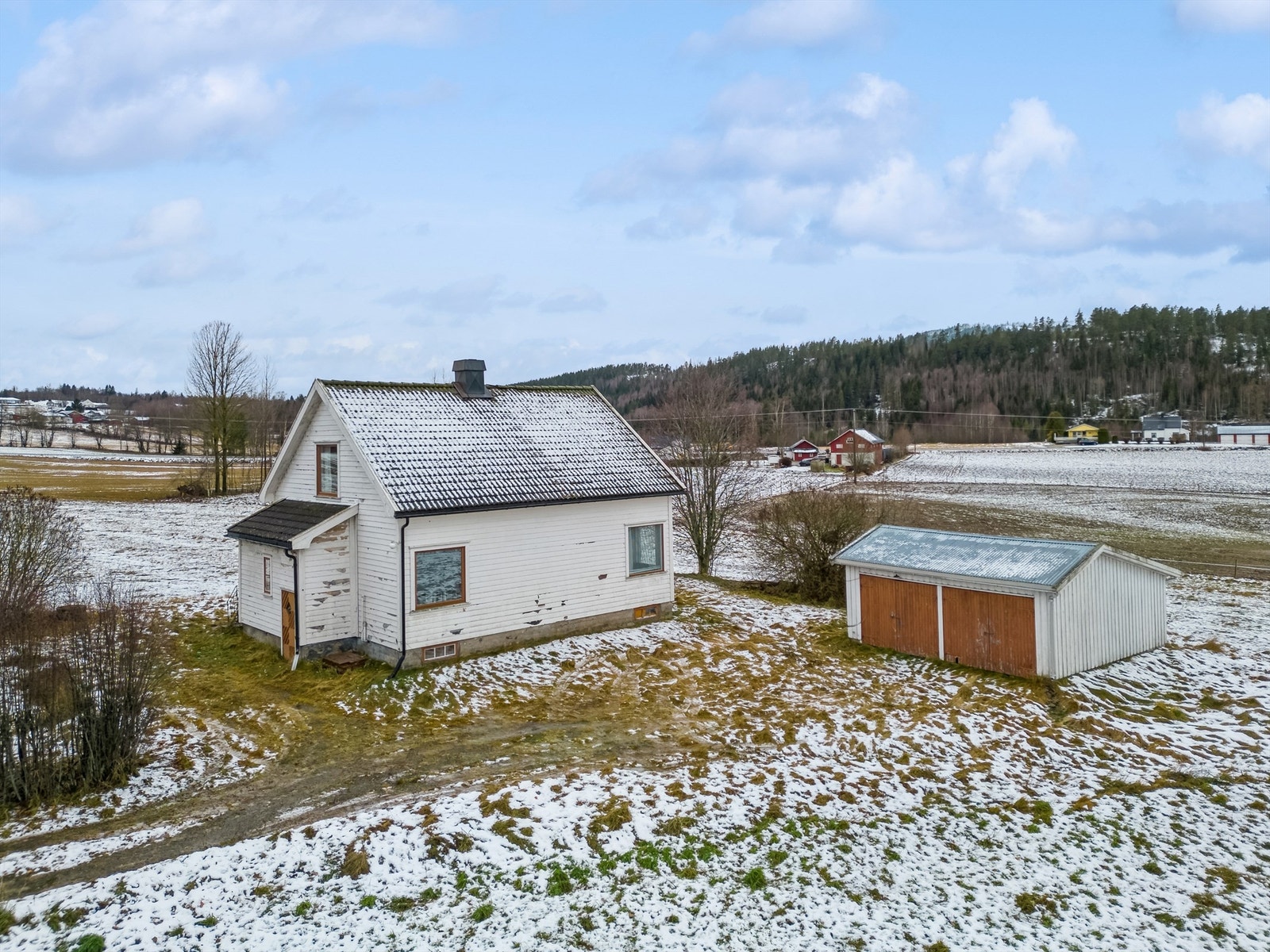 Hus og garasje har et stort vedlikeholdsetterslep Galleribilde