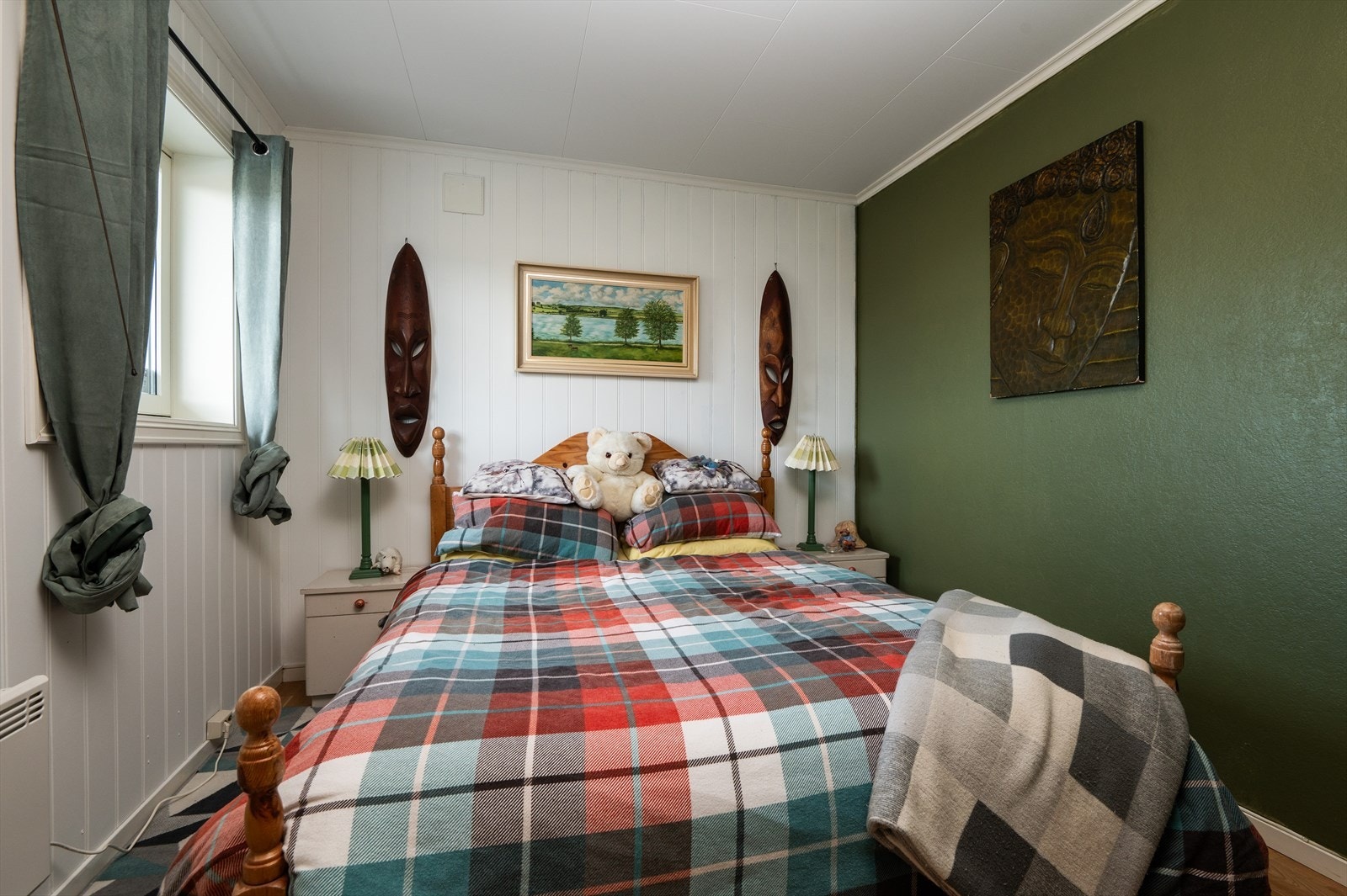 Rommene har også rause vindusflater som gir rikelig med naturlig dagslys. Galleribilde