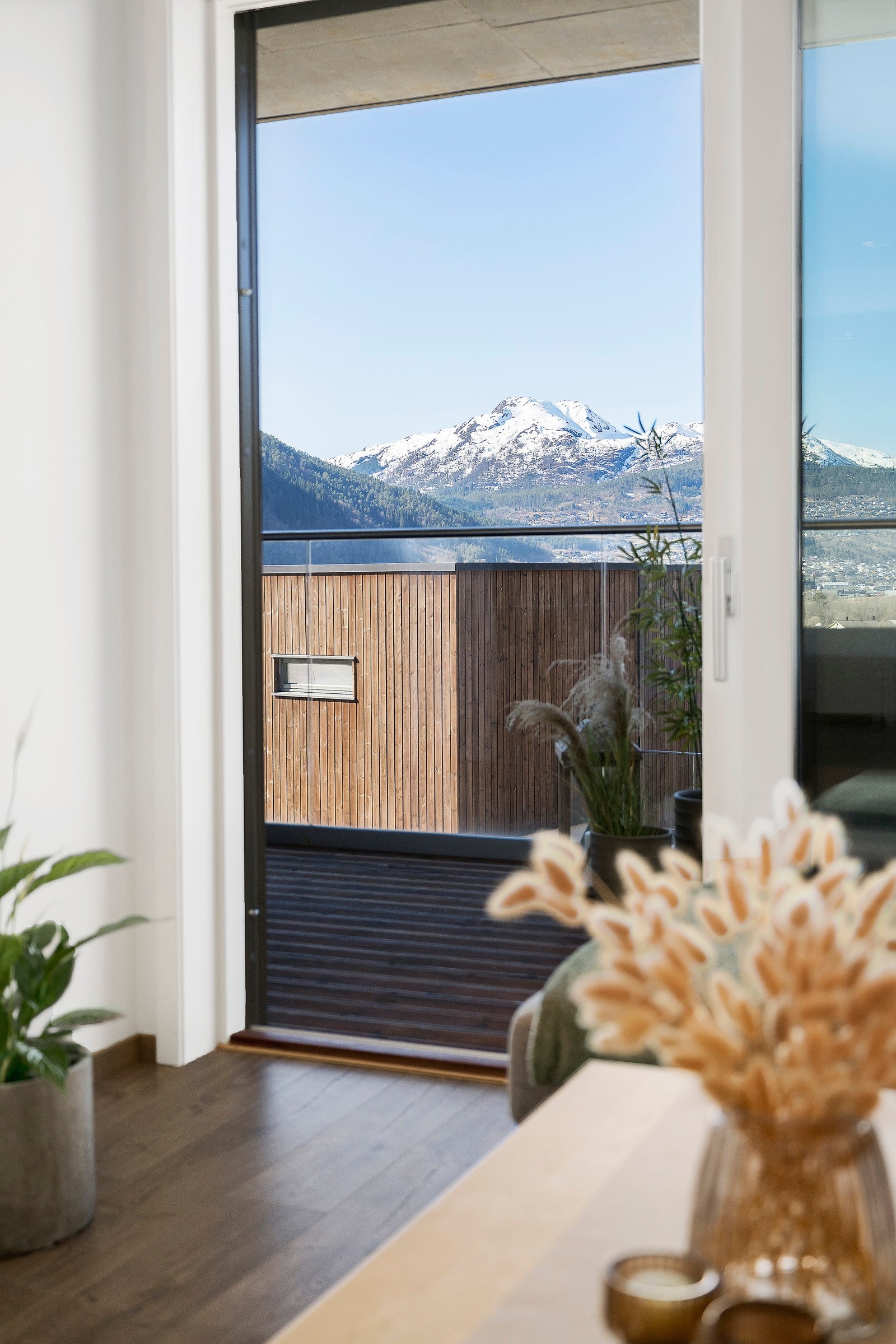 Her er det fint og opphalde seg, både ute og inne. Galleribilde