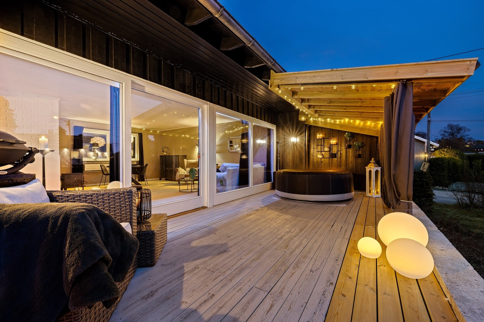 Nytt overbygg til terrassen ble oppført i 2023. Galleribilde