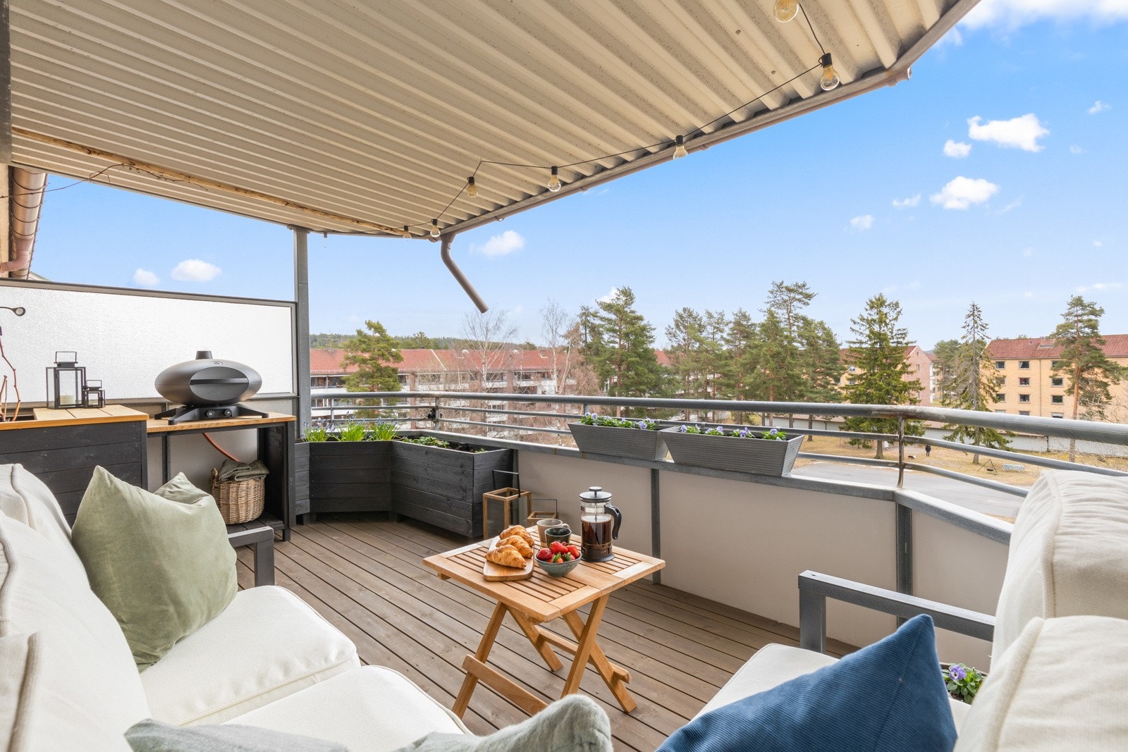 Her er solforholdene gode, og det er fritt utsyn over velstelte fellesarealer. Galleribilde