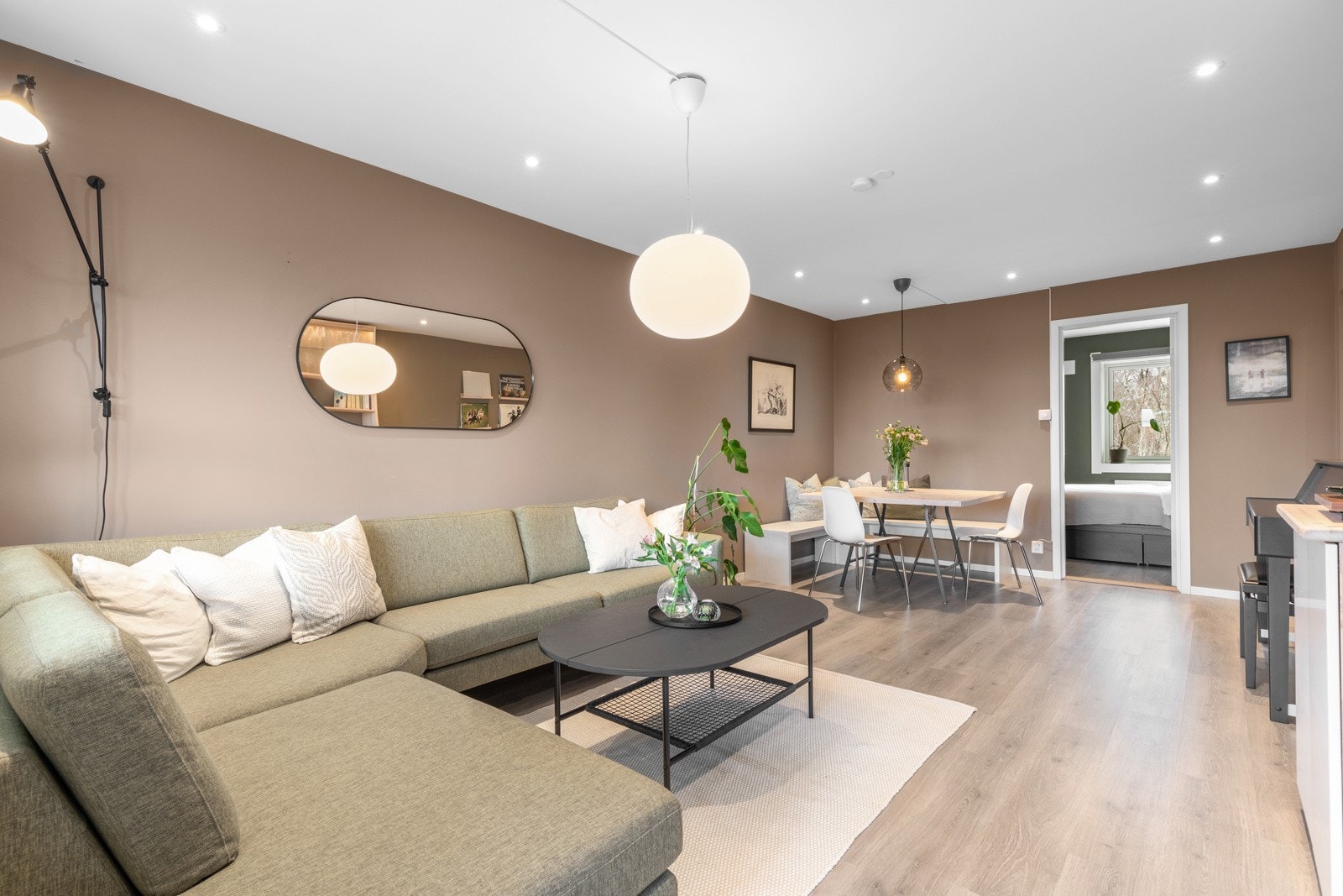 Fyring og varmtvann er inkludert i felleskostnadene. Galleribilde