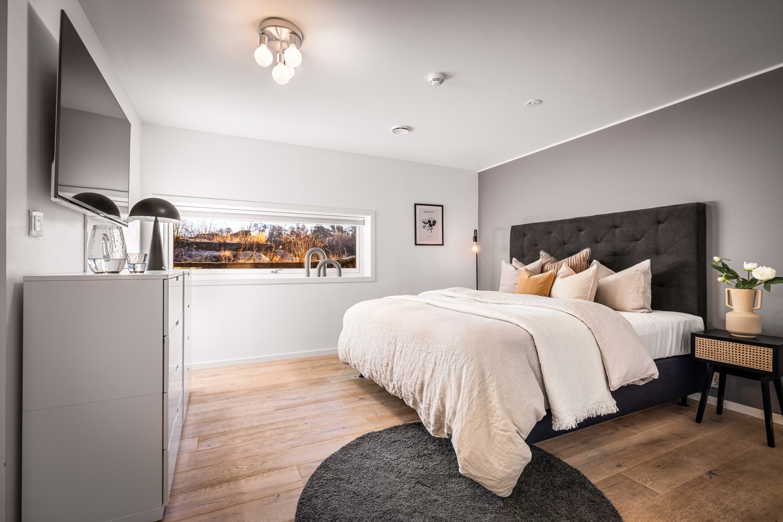 Romslig hovedsoverom på 14,5 kvm Galleribilde