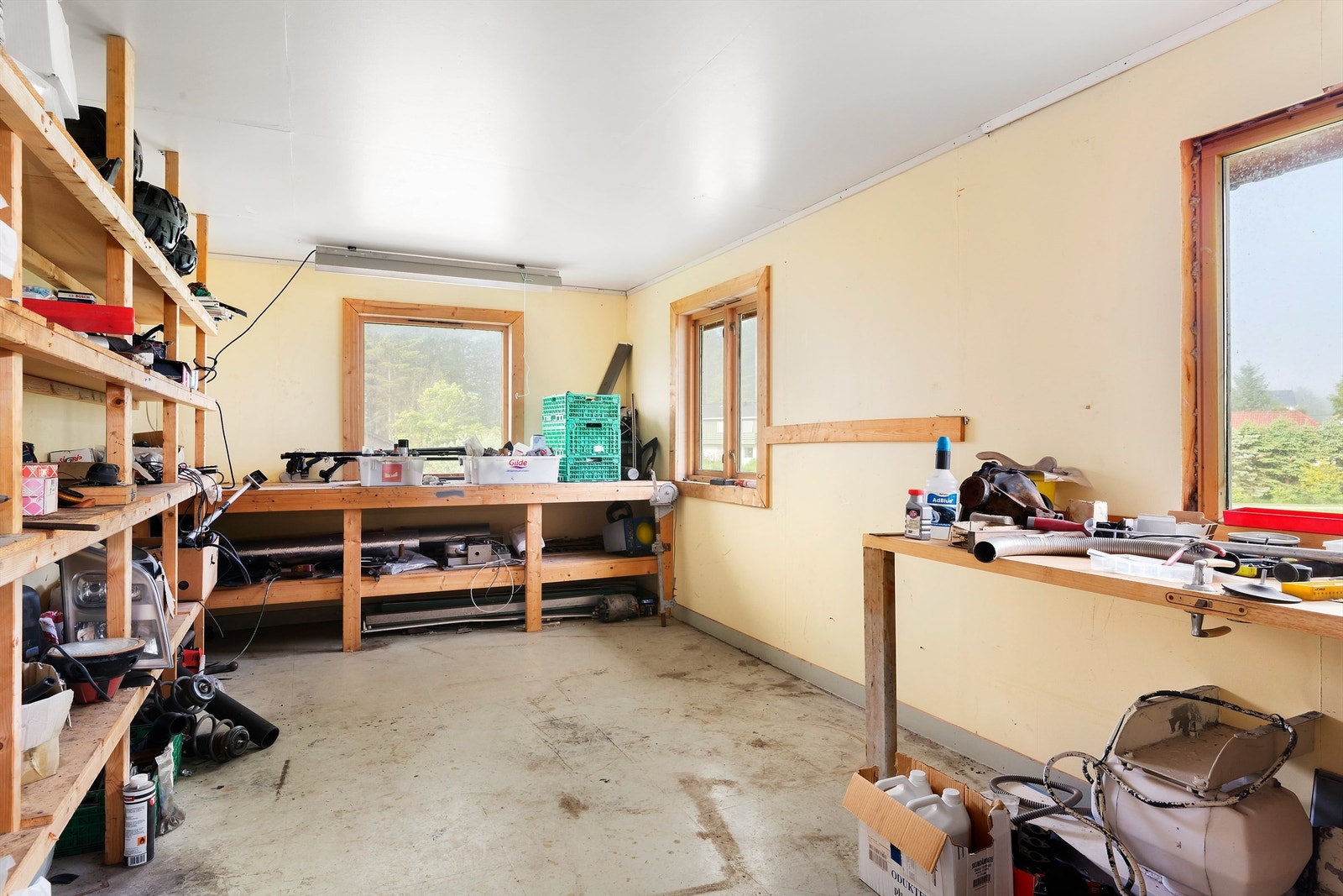 Garasje/lager Galleribilde