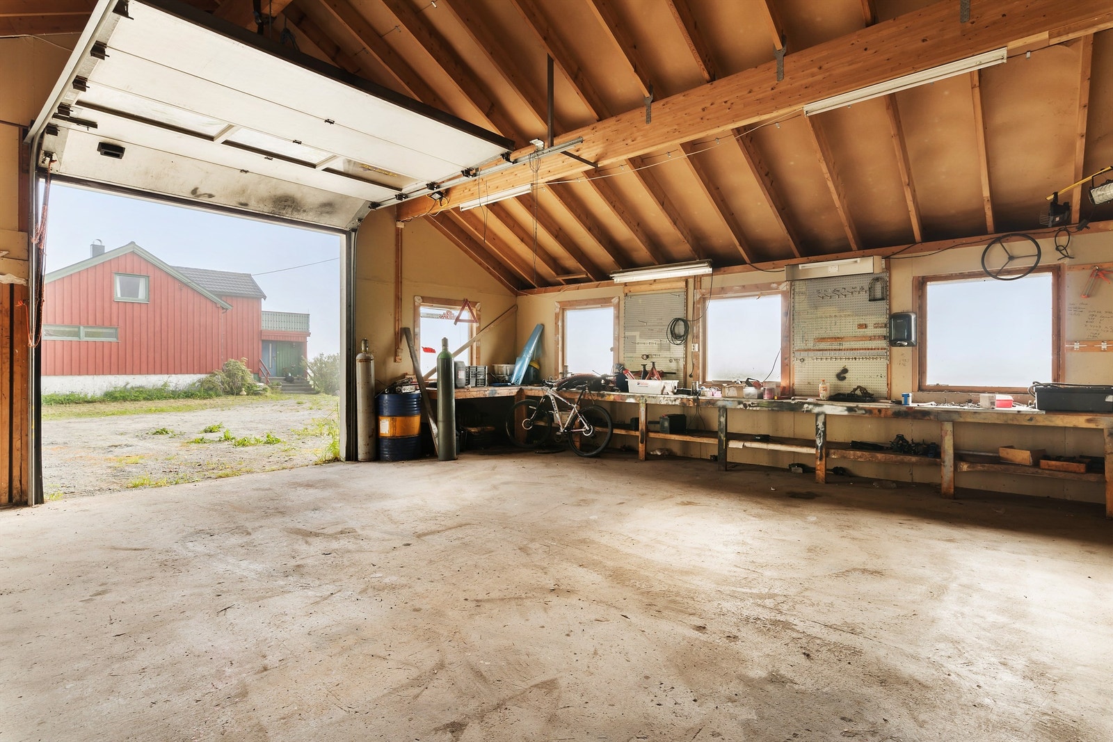 Garasje/lager Galleribilde