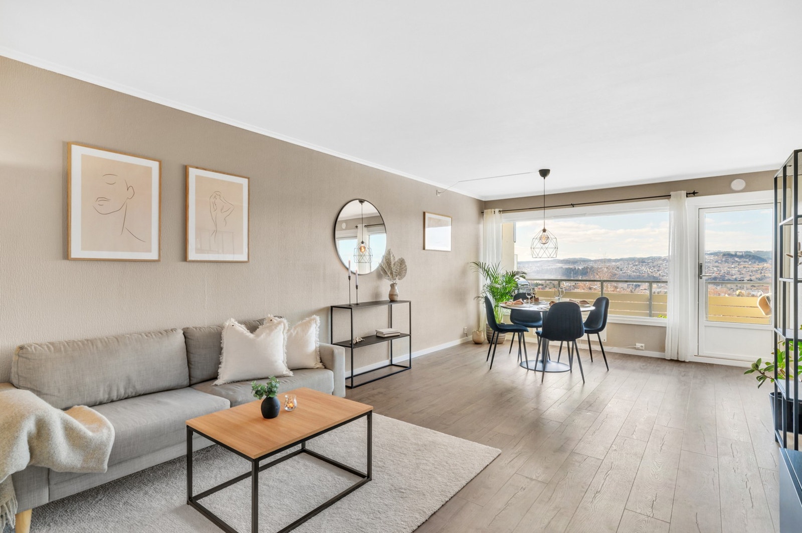 En lys og tiltalende 3-roms leilighet i Vestlia borettslag. Galleribilde