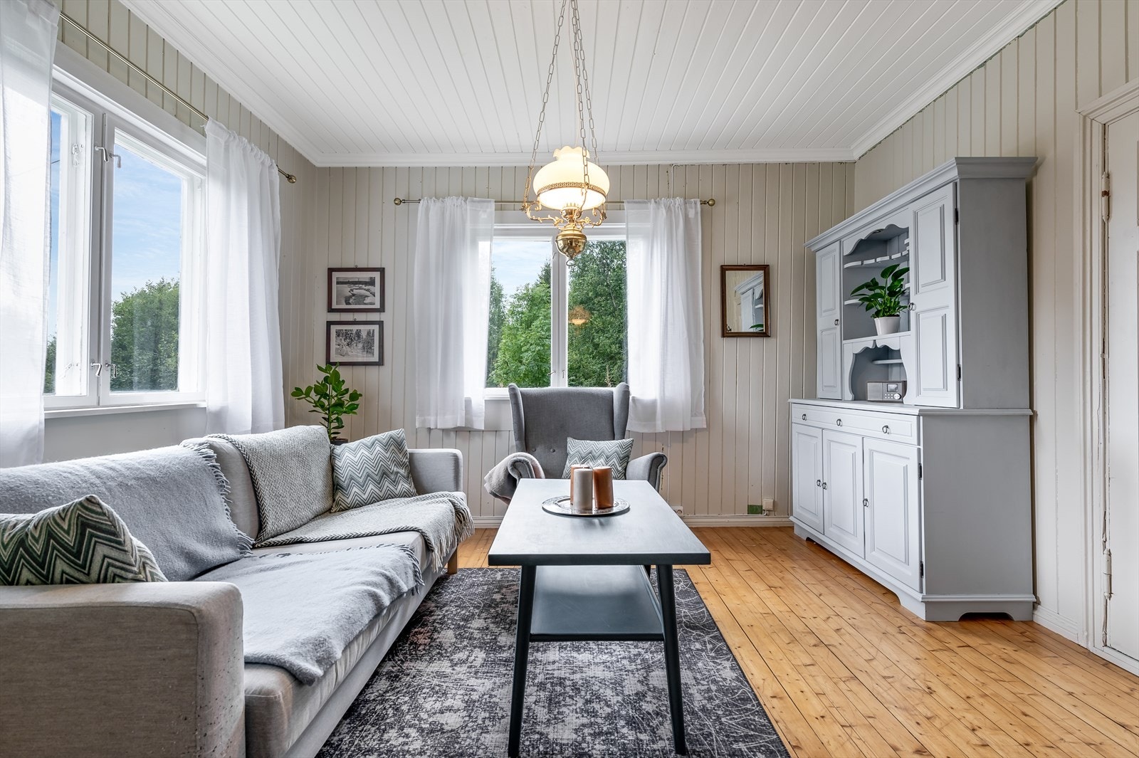 Lys og koselig stue. Galleribilde