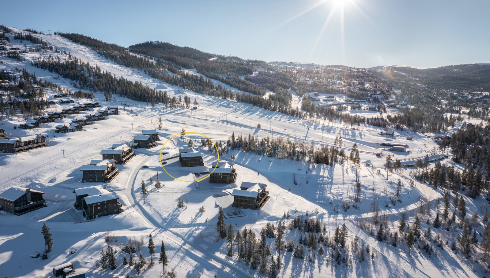 3D-bilde av hele prosjektet med alle tre bygninger Galleribilde