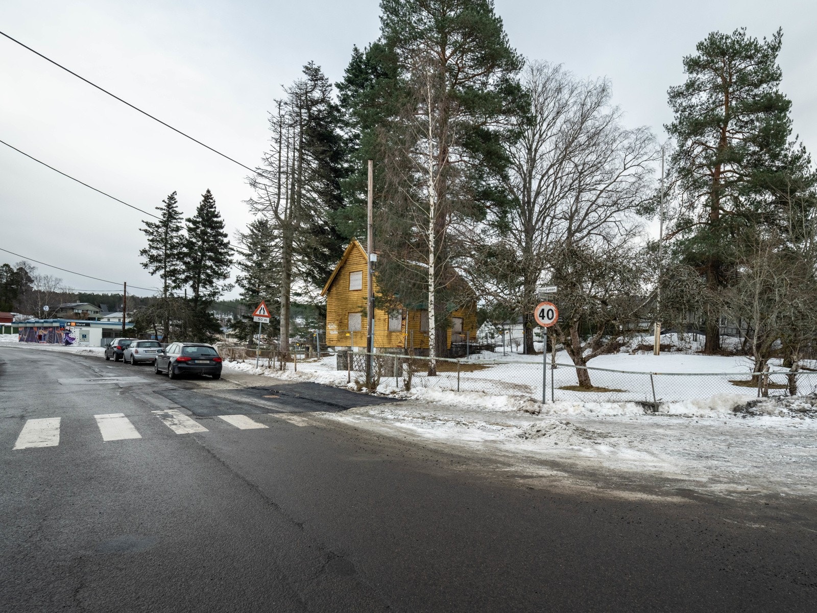 God beliggenhet ved Ulsrud t-banestasjon. Galleribilde