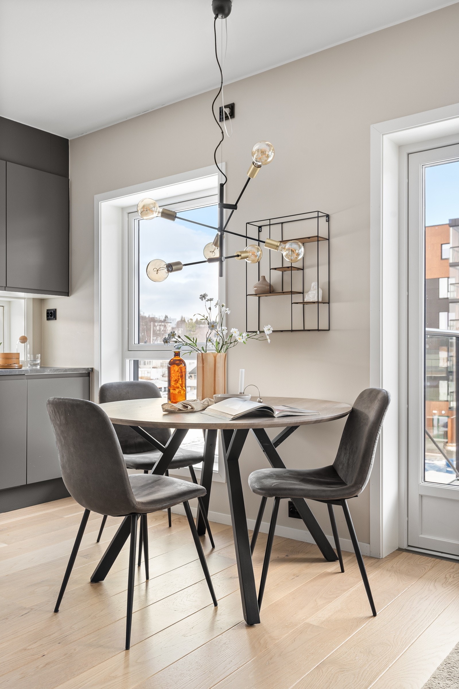 Detaljer | Sne Eiendomsmegling Galleribilde