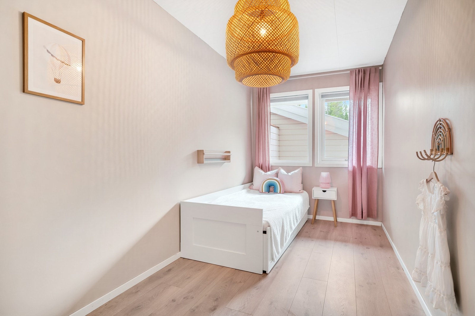 Pent soverom på 10 kvm. Galleribilde