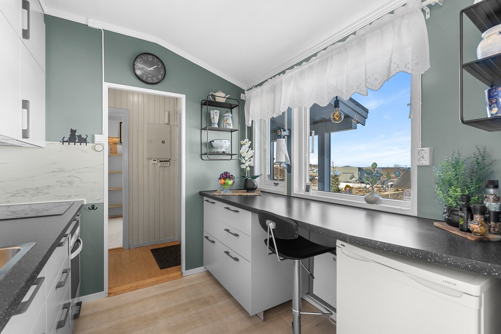 Kjøkken oppusset i 2019 Galleribilde