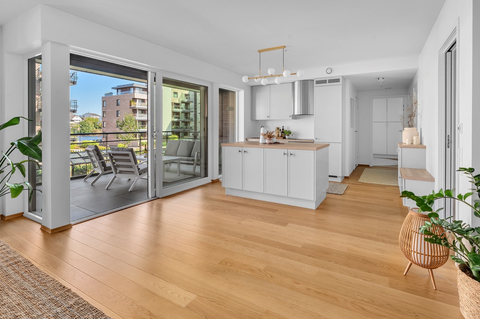 Velkommen til Tangen 94 - Exbo v/ Martin Jensen har gleden av å presentere denne flotte leiligheten! Galleribilde