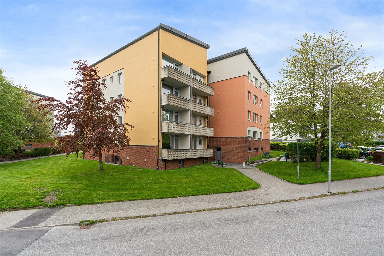 EiendomsMegler1 v/Matej Luka Pavlovic presenterer Peder Saxes Gate 15 Galleribilde