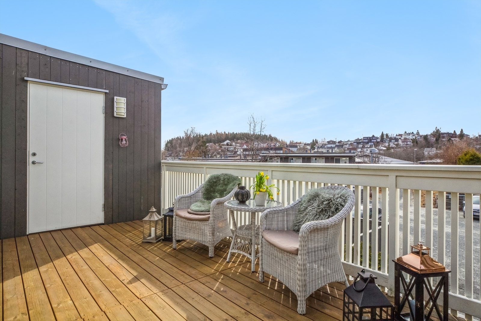 Balkongen kan skilte med utmerkede solforhold og langstrakt utsikt. Galleribilde