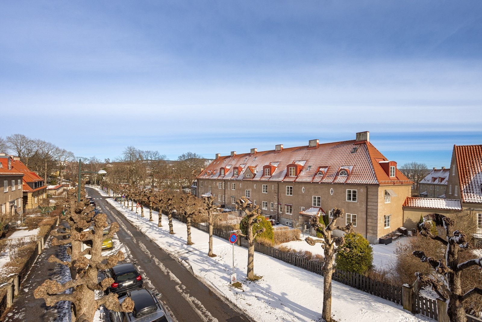 I Ullevål Hageby bor man i en grønn, vakker oase med svært kort vei til alt av bymessige fasiliteter. Galleribilde